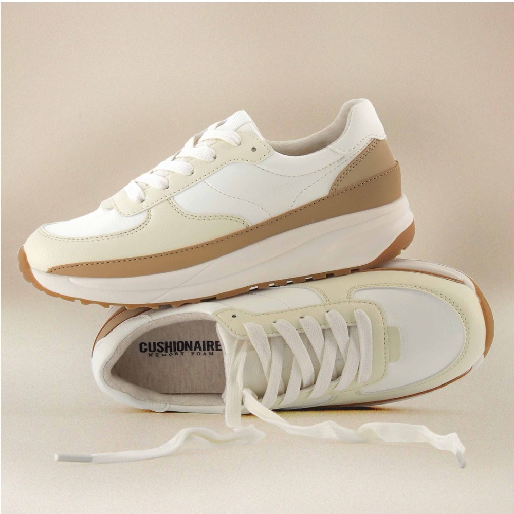 Lace up sneaker